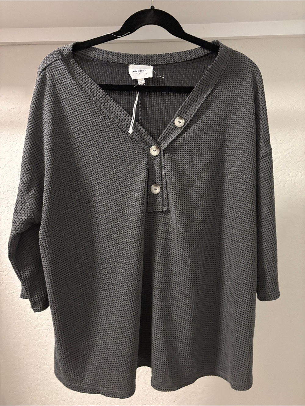 ANDREE BY UNIT Gray Waffle-Knit Tunic Top
